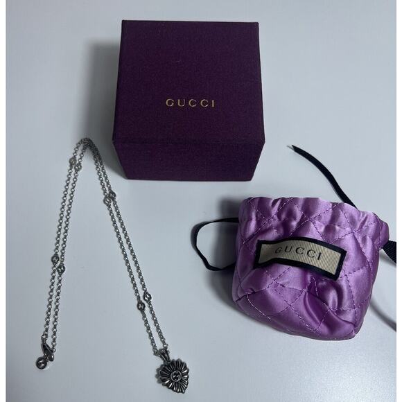 Gucci Interlocking G heart-pendant necklace NWT - Picture 1 of 13